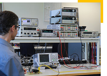 Labor für Sensoren und Aktoren
