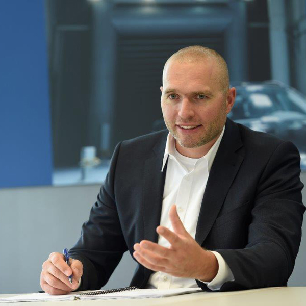 Peter Knieknecht, Werkleiter MAHLE Behr GmbH & Co. KG